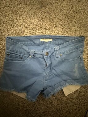 Forever 21 Light Wash Denim Frayed Hem Shorts